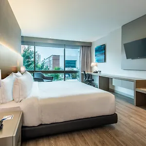 4* Hotel Express - Parque La 93, An Ihg